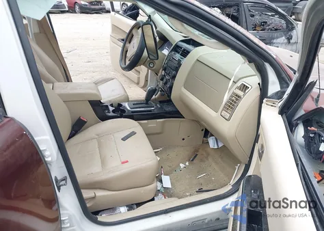 2010 Ford Escape Limited z USA, uszkodzony, nr VIN 1FMCU9EG1AKC83666